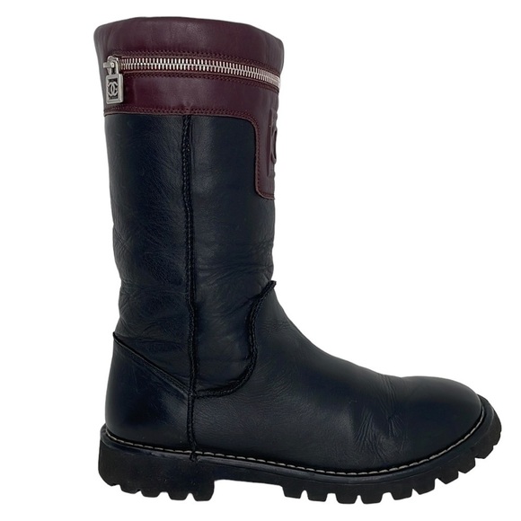 CHANEL BOOTS Black Leather Moto Engineer Italy Interlocking C Burgundy Zip 39.5 - Picture 1 of 16